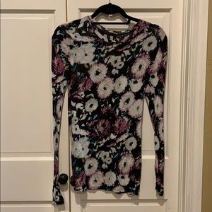 Bcbg tissue tee size M